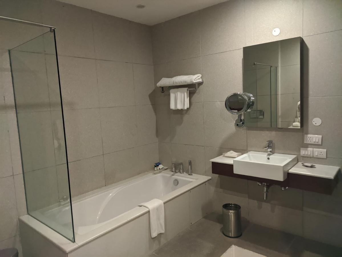 Fortune Select Global, Gurugram - Member Itc Hotels' Group Gurgáon Kültér fotó