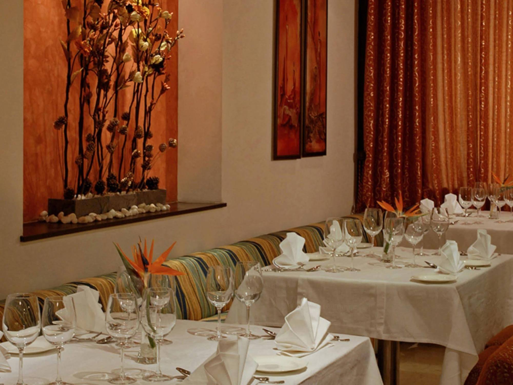Fortune Select Global, Gurugram - Member Itc Hotels' Group Gurgáon Kültér fotó